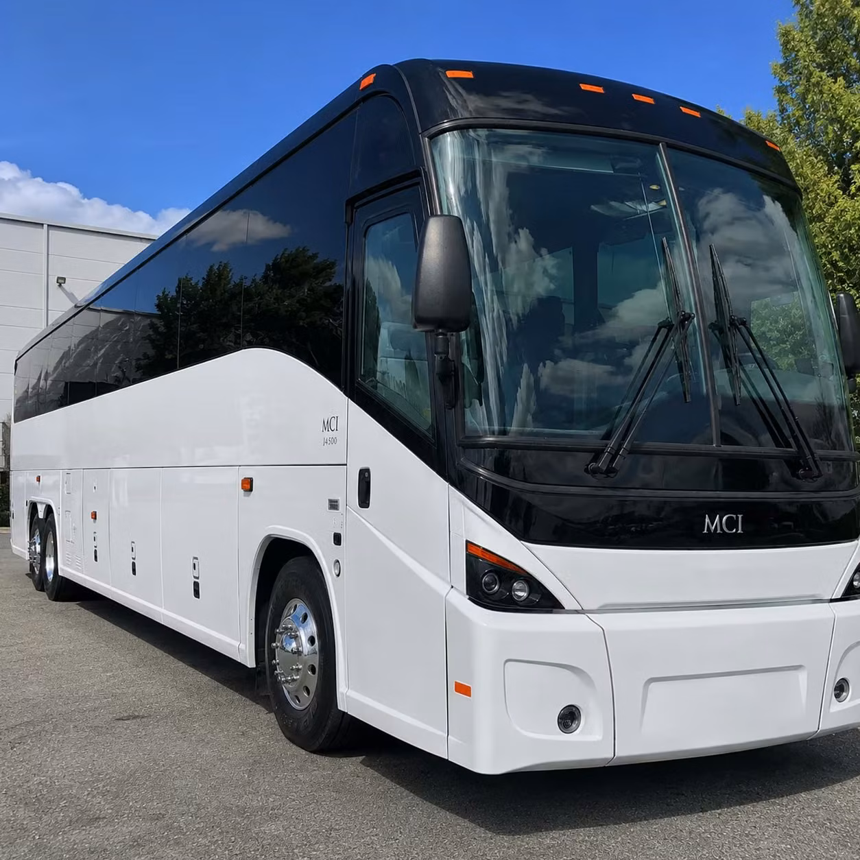 airport transfers and long distance military transportation from virginia beach
