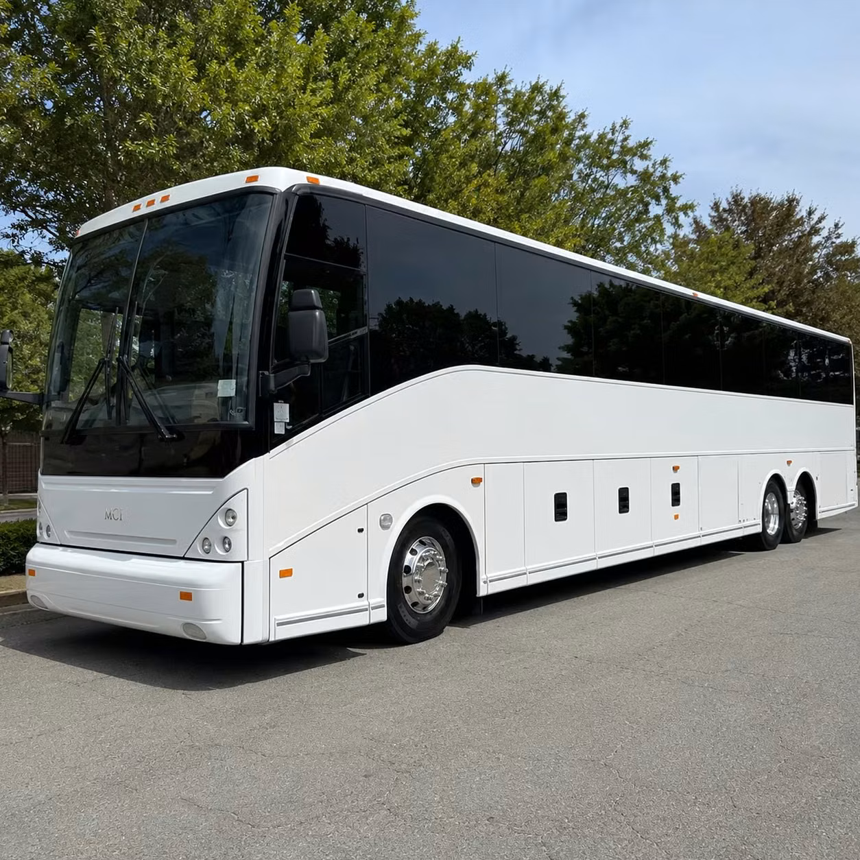 shuttle bus services for naval station norfolk and joint expeditionary base little creek